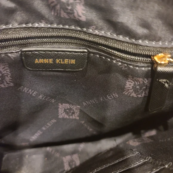Anne Klein Black Pebbled Crossbody Purse - Picture 8 of 8